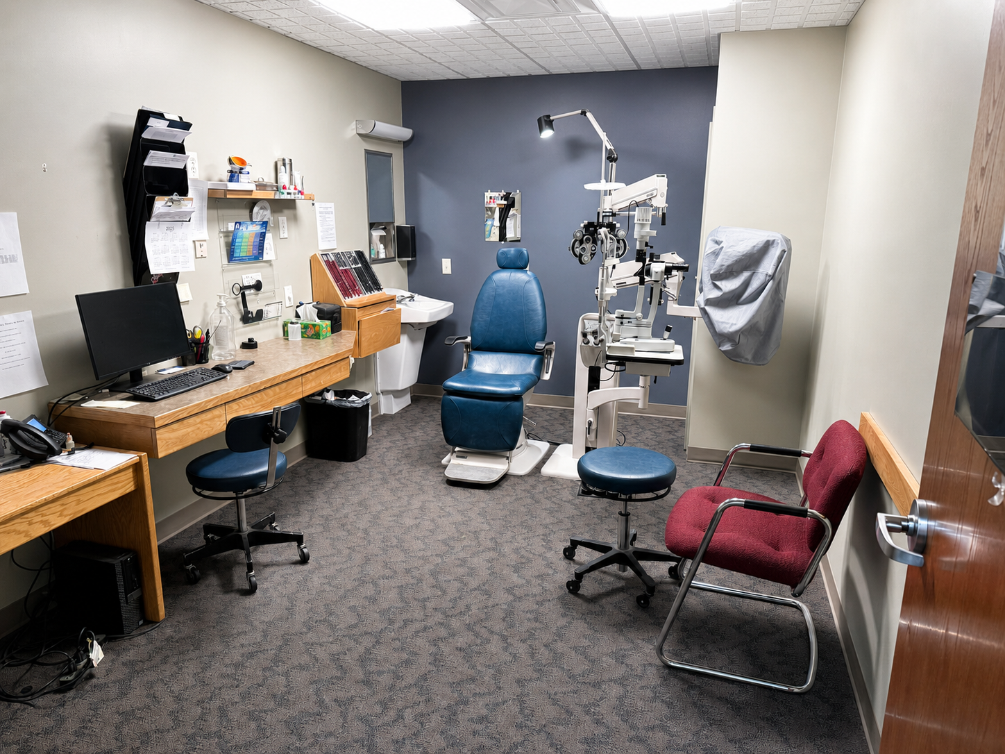 Houlton eye exam room